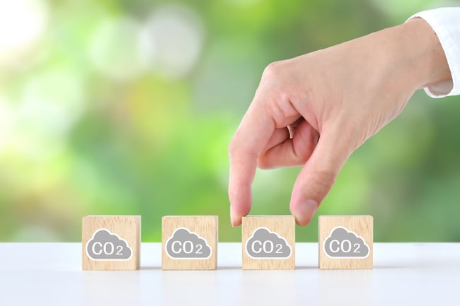 排出量取引制度とGX-ETSの概要を解説していく。「排出量取引制度」と「GX-ETS」は中身がわずかに異なるため、その点についても理解しておこう。