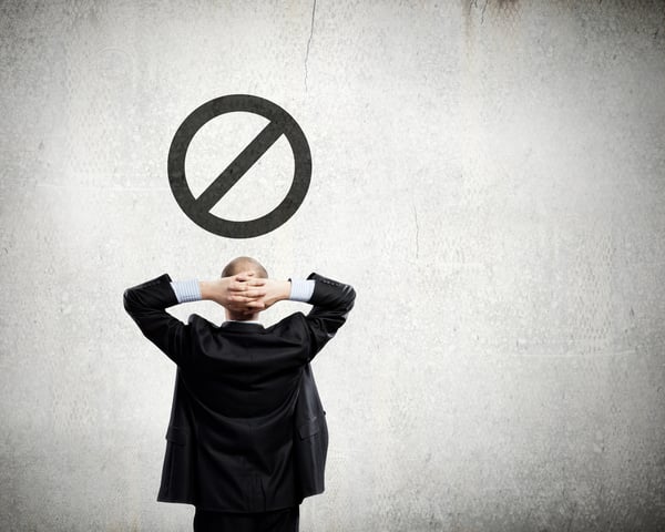 節約で絶対にやってはいけないことは以下の3つ  ①「安い」だけを理由にものを買うこと ②節約のために食費を削りすぎること ③趣味や嗜好品を我慢しすぎること