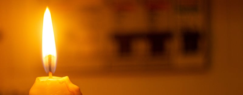 電気がつかない原因とは?適切な対処法や注意点についても解説!