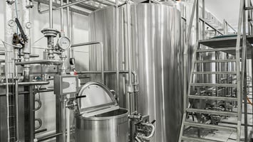 【最新】食品工場の節電・電気代削減方法をわかりやすく解説！最も電気代を安くする方法も紹介