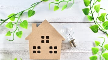 賃貸の電気契約は自由に選べる？手続きの流れや注意点、電気代を安くする方法をわかりやすく解説！