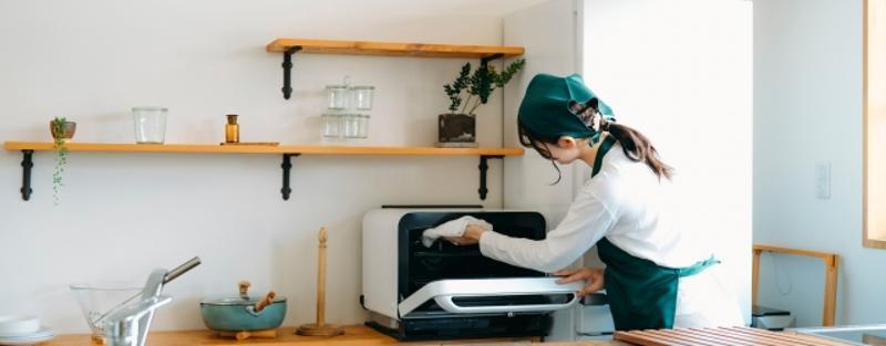 電子レンジの寿命は何年？使い続けると危険？買い替えサインと長持ちの