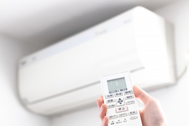 エアコンをつけっぱなしにした場合の電気代はいくら?