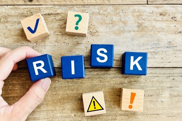 電気のつけっぱなしで起こりうるリスクとは？