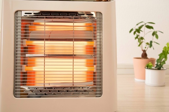 その他の暖房器具を1か月つけっぱなしにした場合の電気代