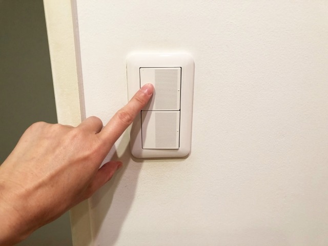 電気代の値上げ対策は「使用量を減らす」と「料金プランを見直す」の2つ