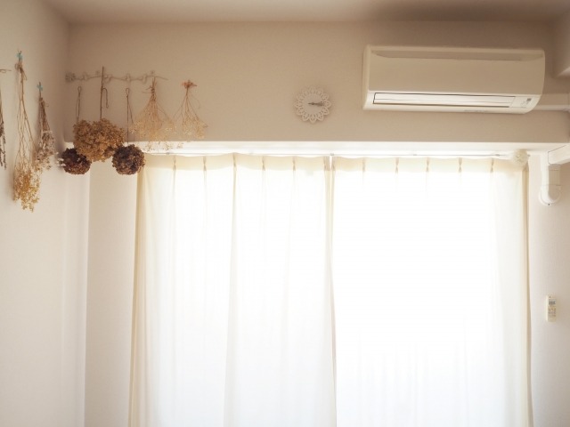 電気料金単価の安い電力会社に乗り換えると手間なく電気代を下げられる