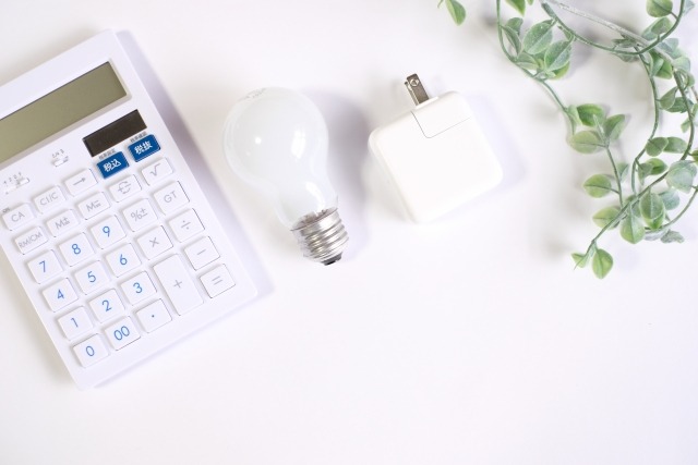1kWhあたりの電気代が電力会社ごとに異なる理由とは？