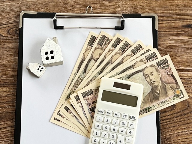 引っ越し費用はいつ払う？支払いのタイミングと使える支払い方法