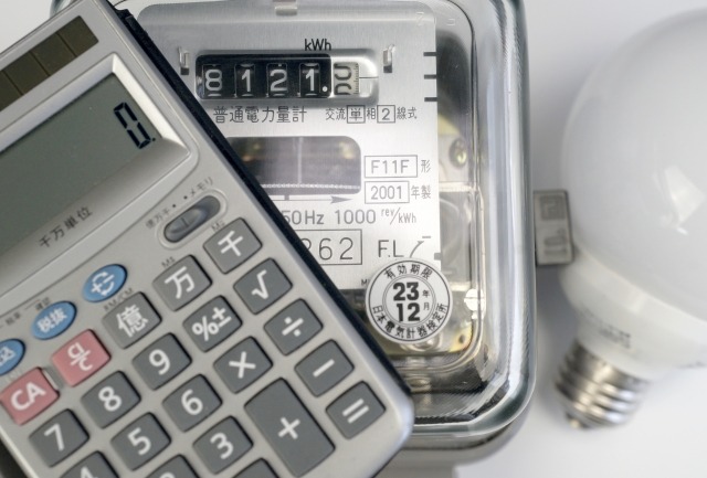 毎月の電気料金はどうやって決まる？4つの構成要素