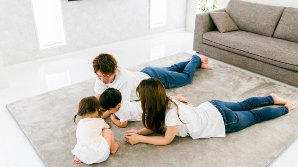 床暖房とエアコンの電気代を徹底比較！どっちが安い？節約術と賢い選び方をわかりやすく解説