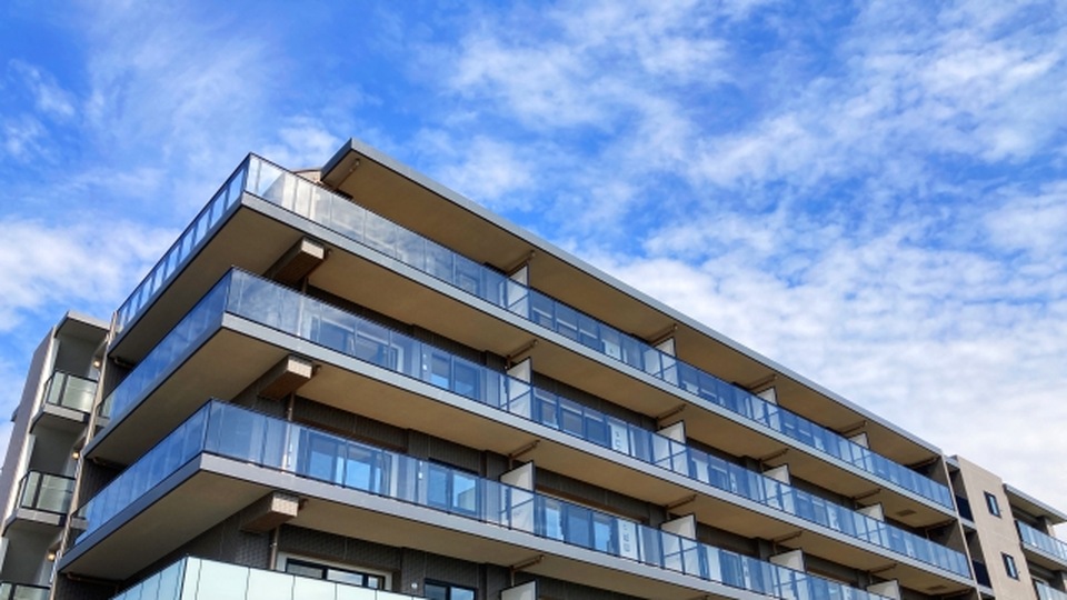 マンションの電気代の平均はいくら？高くなる原因と節約のコツをわかりやすく解説！