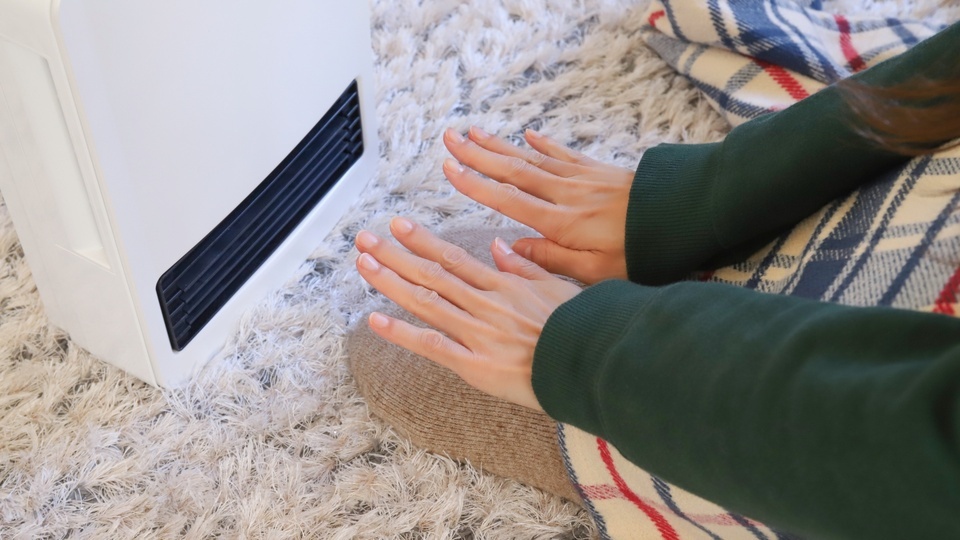 冬の電気代の平均はいくら？高くなる理由や節約方法をわかりやすく解説！